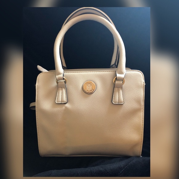 Tommy Hilfiger handbag - Picture 1 of 5